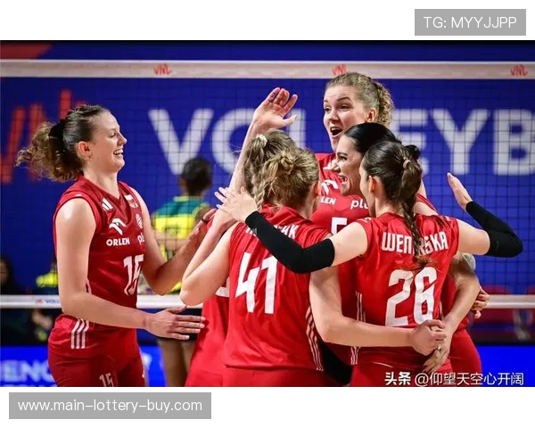 女子排球决赛激战正酣 锦标之争掀起高潮 力量与技巧的完美对决